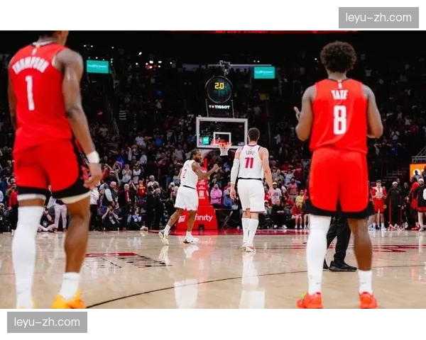 西部季后赛格局两极分化 雷霆马刺构建第一集团