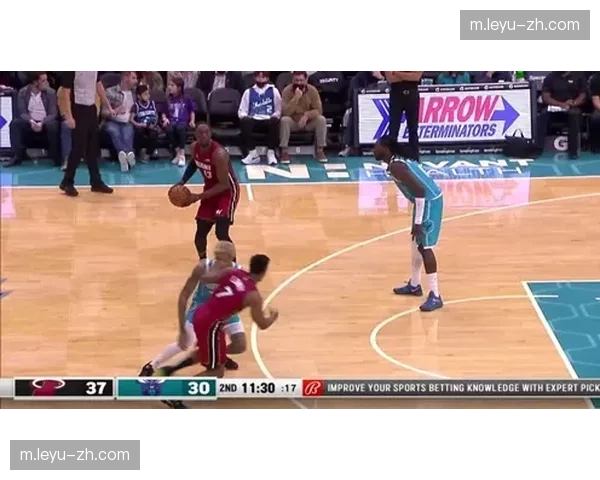 高抛发球结合正手暴冲 袁嘉楠等特殊打法选手制造麻烦